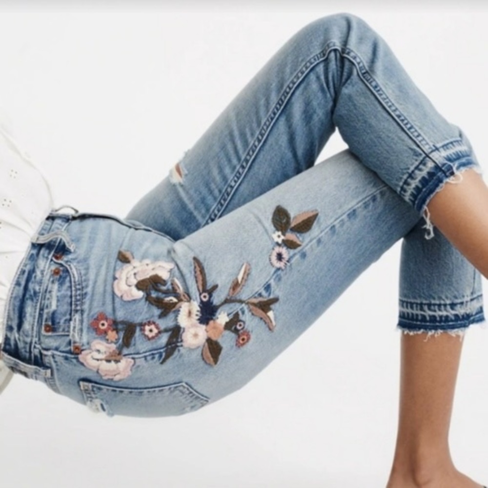 COPY - Abercrombie Annie High Rise Embroidered Jeans